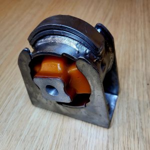 Poliuretanova-podushka-dvyhuna-perednia-TOYOTA-Avensis-T25-12361-0R010-123610R010