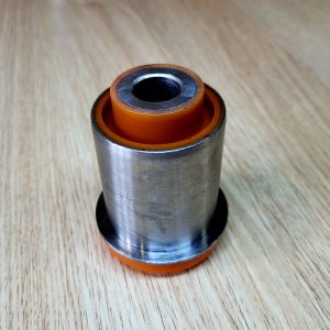 Poliuretanovyi-sailentblok-perednoho-nyzhnoho-vazhelia-zadnii-Hyundai-H-1-54536-4A800-545364A800-CVKH144-CVKH-144-ADG08025-KBUH041-RUH85