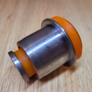 Поліуретановий сайлентблок переднього нижнього важеля задній MASERATI Levante 670035100 06700319920 06700319930 W18784/06 E060 W18784/03 E060