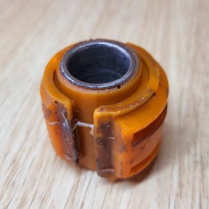 Сайлентблок заднього поперечного переднього і заднього важеля внутрішній MAZDA 626 MX-6 G21128601 MZAB033 G21128631 G21128621 D256443 G21128631 G21128621 G21128601 G21128631 G21128620B GJ2128630C G21128600B GJ2128600C G21128620B G21128630B G21128620 GJ2128620C G21128630B